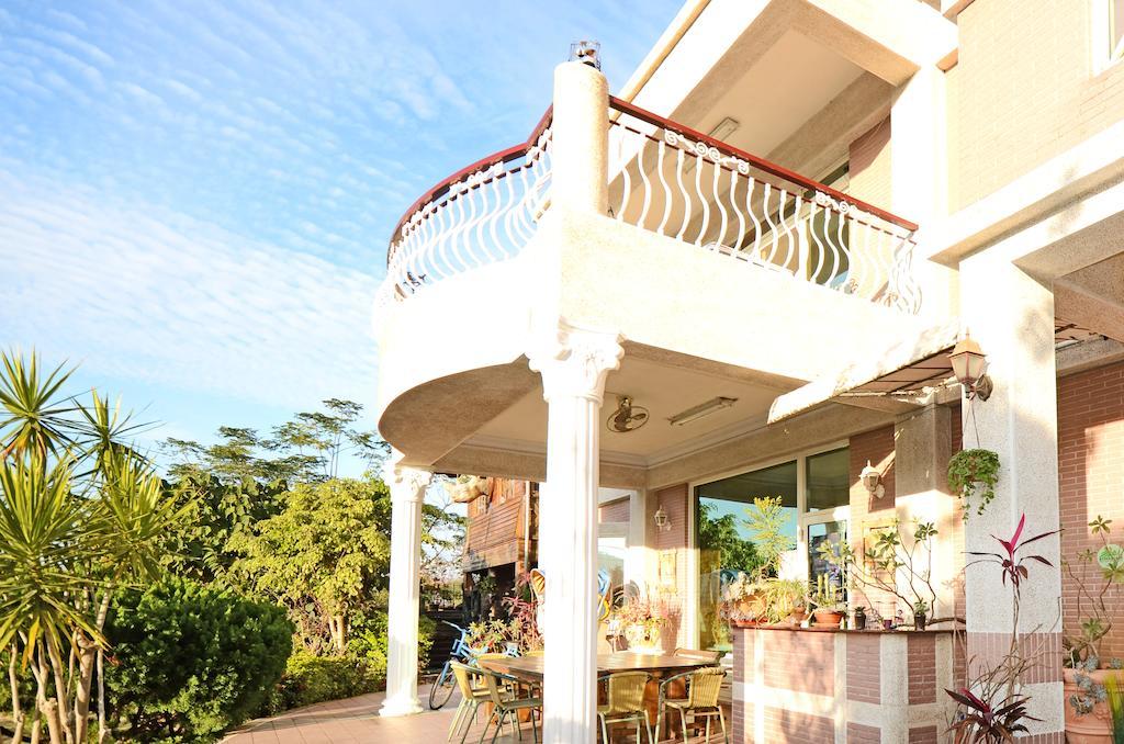 Taichung Xinshe Garden Life Homestay B&B Esterno foto