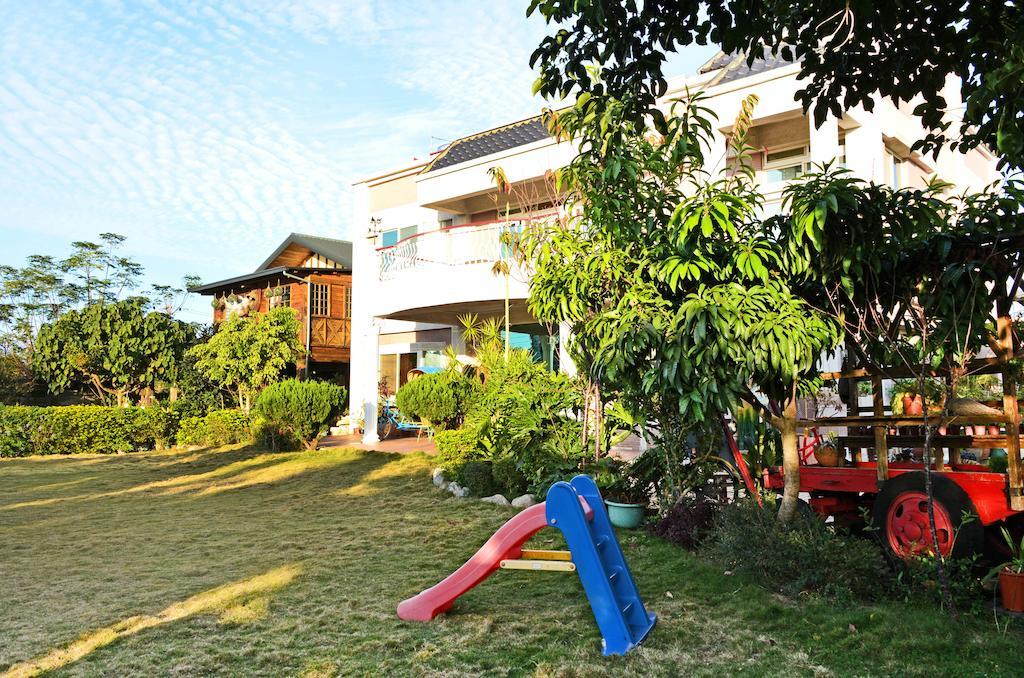 Taichung Xinshe Garden Life Homestay B&B Esterno foto
