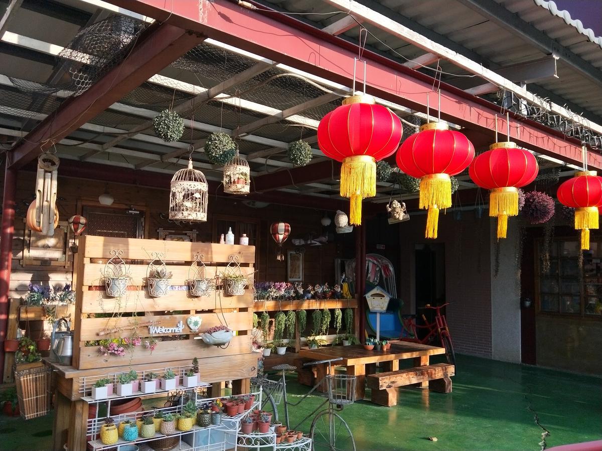 Taichung Xinshe Garden Life Homestay B&B Esterno foto