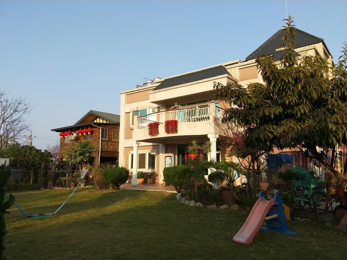Taichung Xinshe Garden Life Homestay B&B Esterno foto